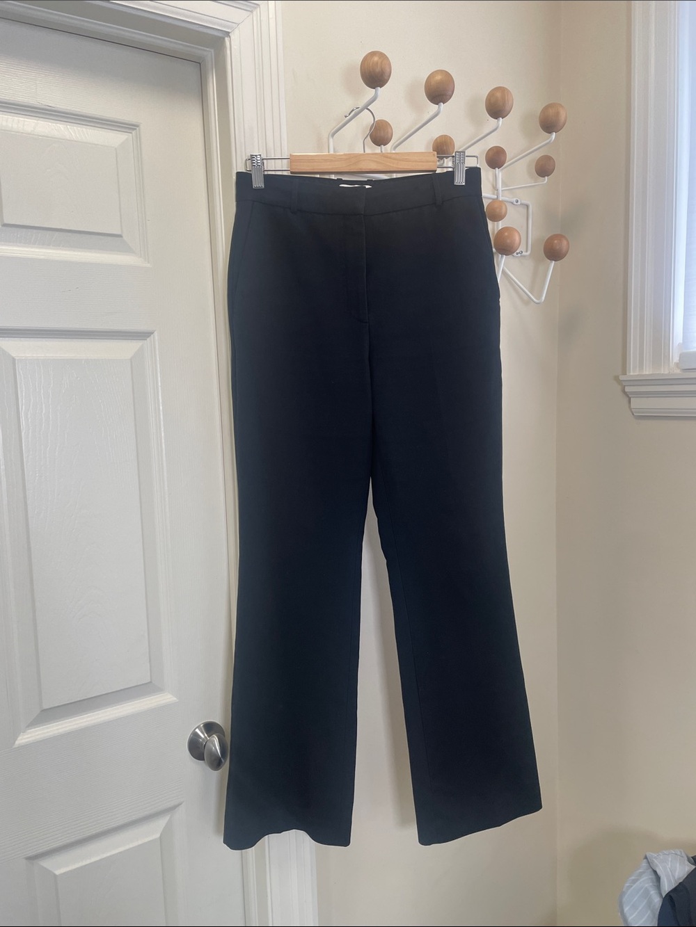 Aritzia - Babaton - Wide Legged Straight Pants - Black - 8